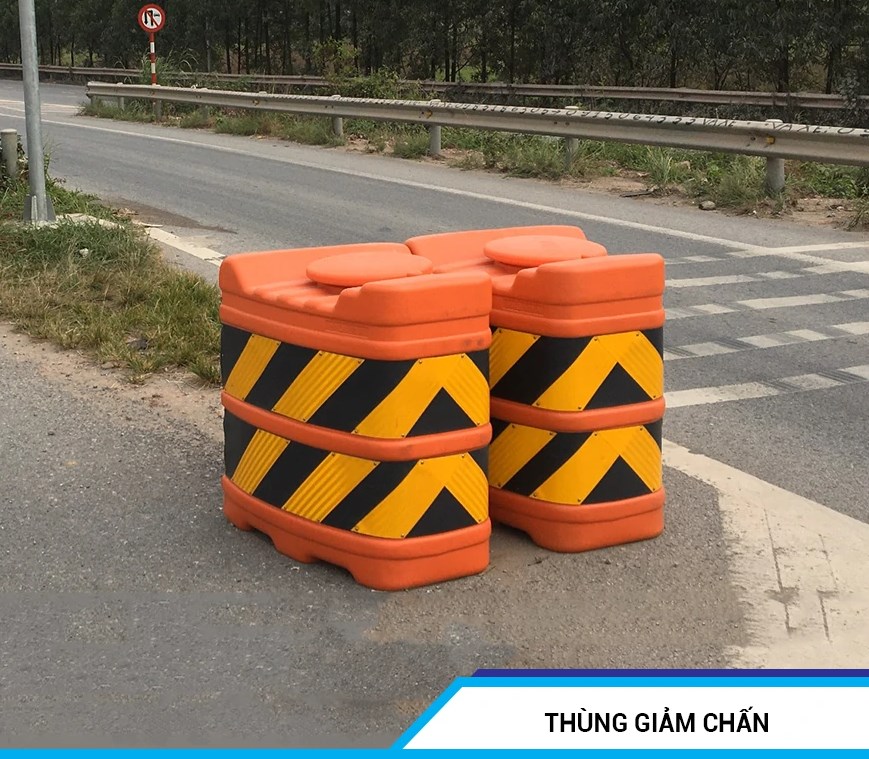 Thùng giảm chấn HDPE